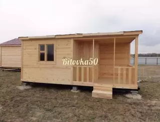 №8. Бытовка дачная с верандой и хоз. помещением