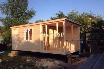 №11. Бытовка с верандой и помещением для инвентаря